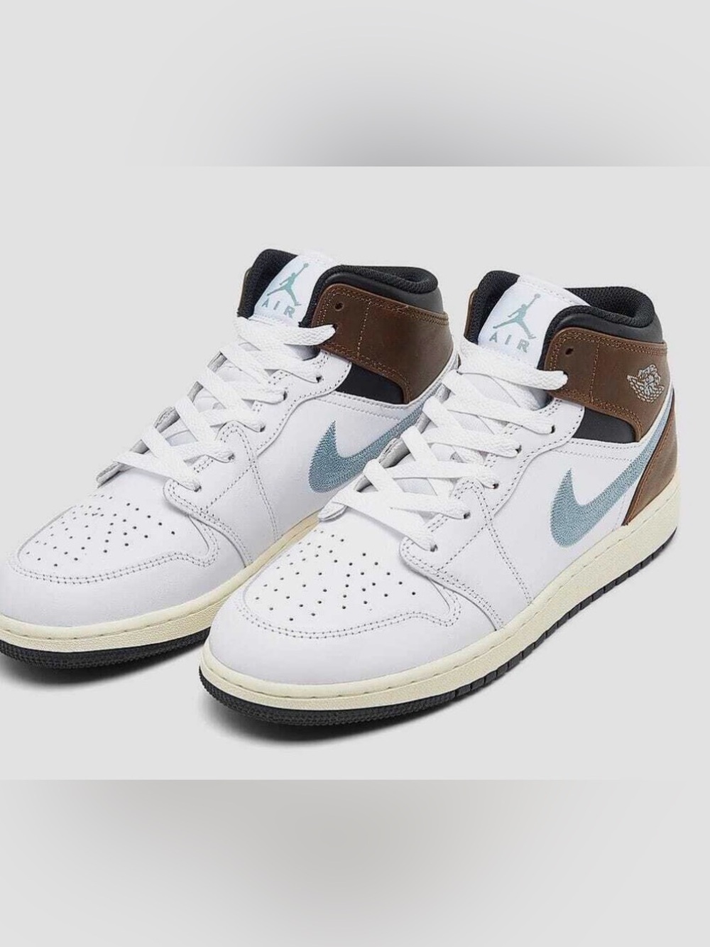 NWT Boys Jordan 1 Mid SE (PS) White/Blue Grey size 3Y UK 2.5 EUR 35